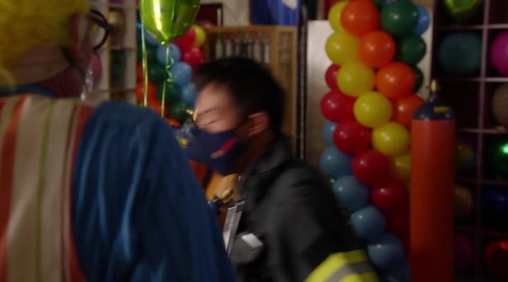 Screenshot of 9-1-1 Season 4 Episode 6 (S04E06)