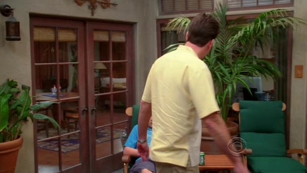 Two And A Half Men S07E13 - Yay, No Polyps