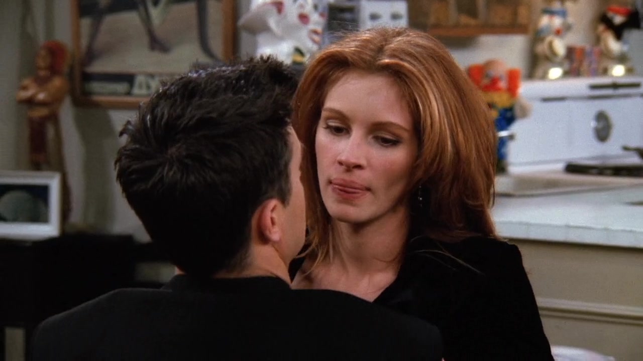 Screencaps of Friends Season 2 Episode 13