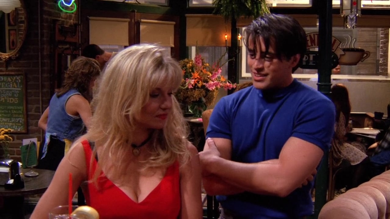 Screencaps of Friends Season 1 Episode 5