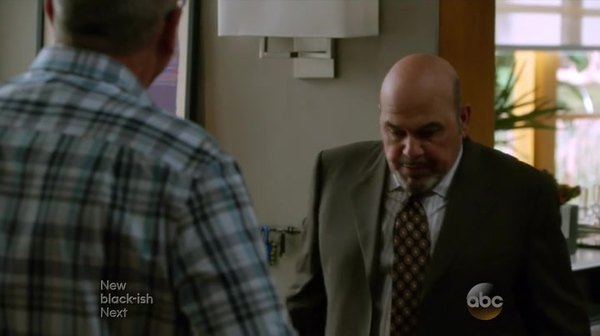 Watch Modern Family S06E05 Season 6 Episode 5