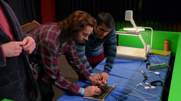 Screenshot of Silicon Valley Season 1 Episode 8 (S01E08)