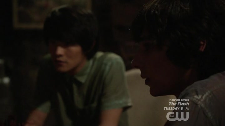 Screenshot of The 100 Season 2 Episode 3 (S02E03)