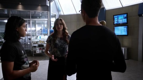 the flash s2e7 online the flash s2e7 online