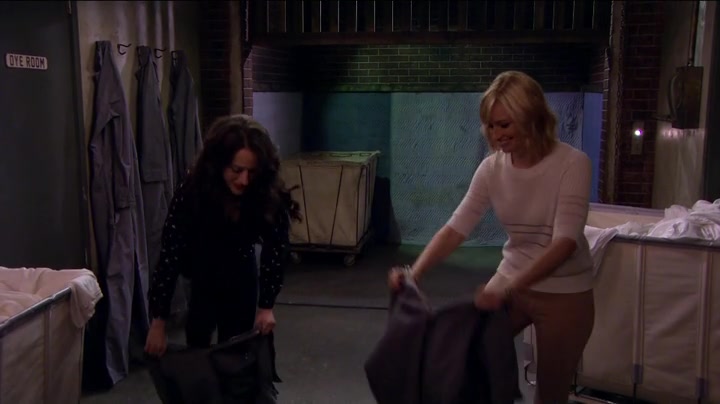 Screenshot of 2 Broke Girls Season 4 Episode 8 (S04E08)