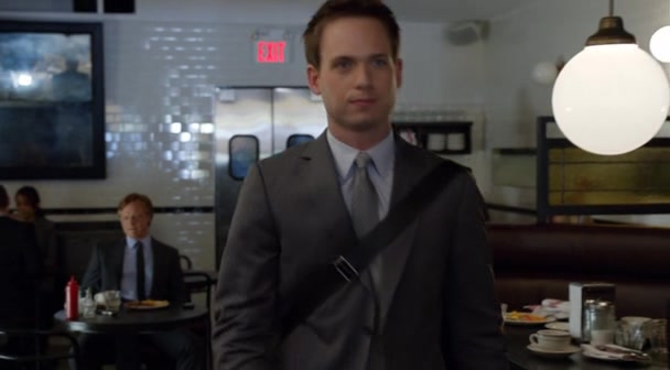 Screenshot of Suits Season 2 Episode 5 (S02E05)