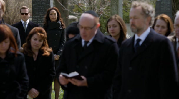 Screenshot of Suits Season 2 Episode 1 (S02E01)