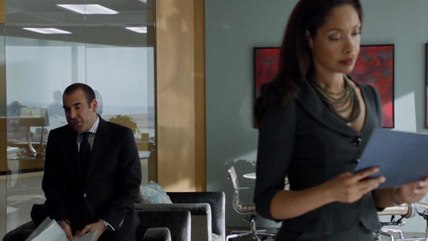 Screenshot of Suits Season 1 Episode 12 (S01E12)