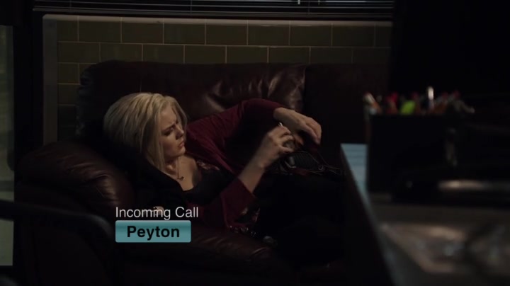 Screenshot of iZombie Season 1 Episode 10 (S01E10)