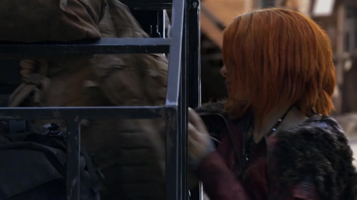Screenshot of Defiance Season 1 Episode 1 (S01E01)
