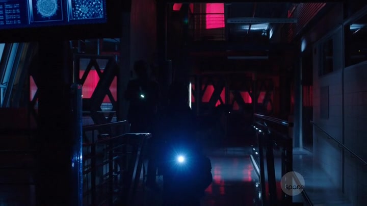 Screenshot of Dark Matter Episode 12 (S00E12)