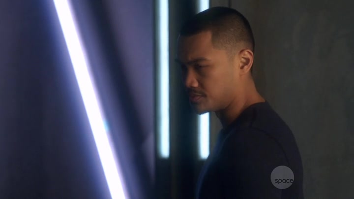 Screenshot of Dark Matter Episode 10 (S00E10)