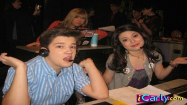 ﻿1080p Watch Icarly Season 01 Episode 13 English Subtitles All Movies