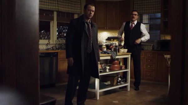 Blue Bloods 1x18 S01E18 - Descargar - mejorenvonet