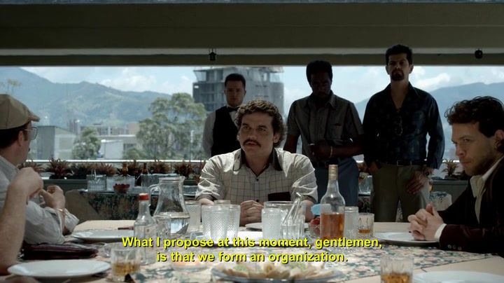 Screencaps of Narcos Season 1 Episode 2