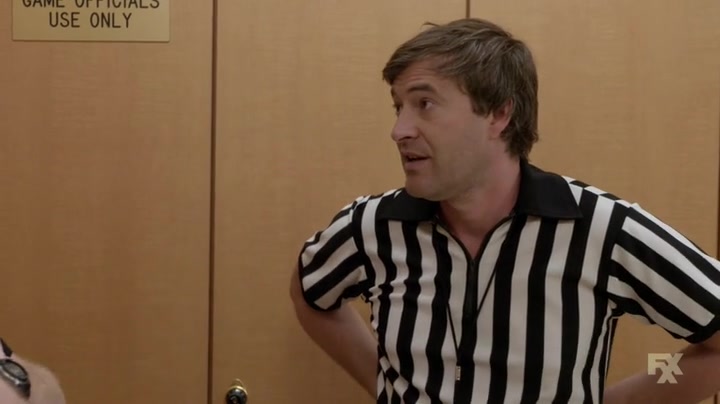 Screenshot of The League Season 7 Episode 10 (S07E10)