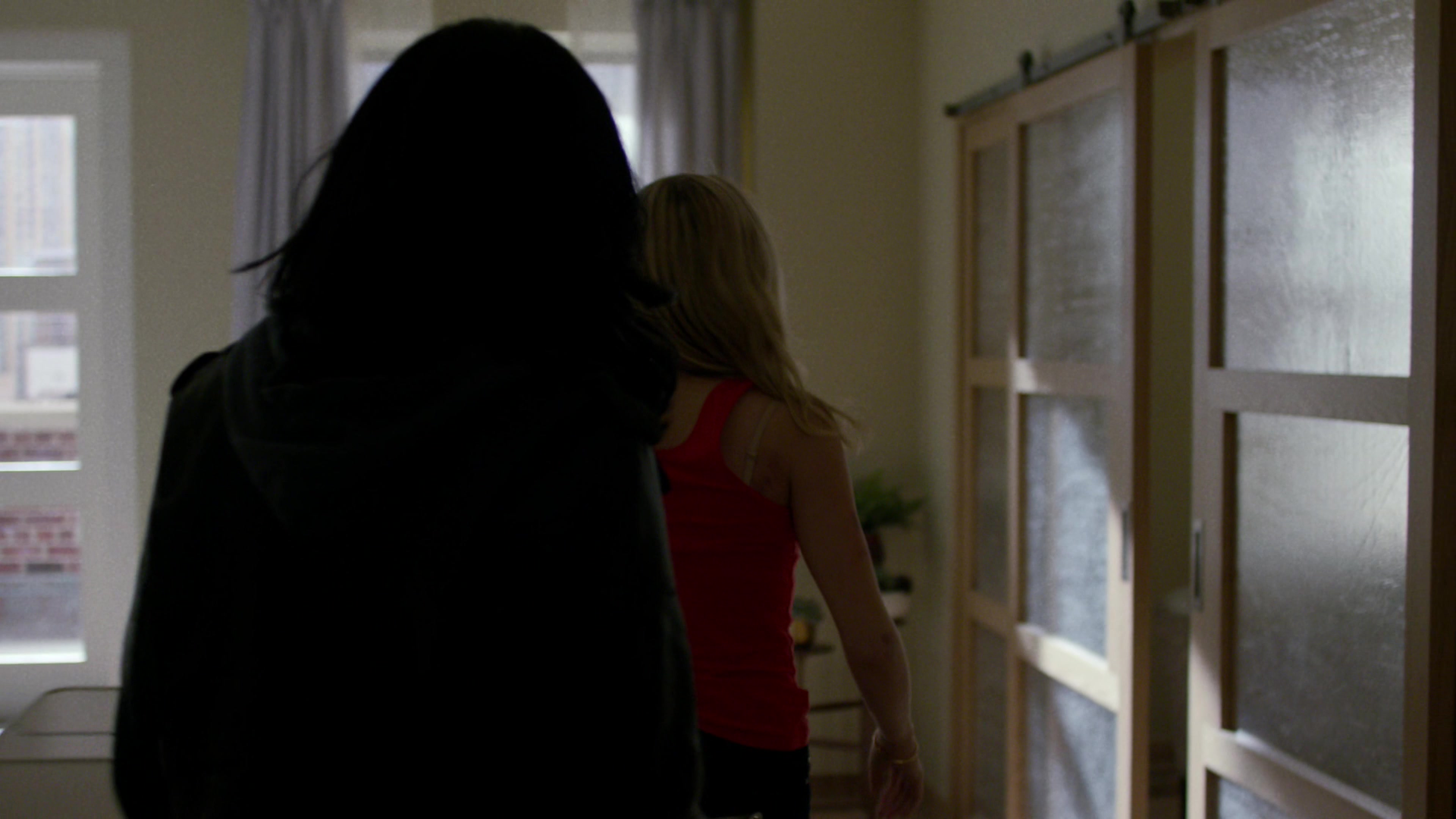 Screenshot of Marvel's Jessica Jones Season 1 Episode 3 (S01E03)