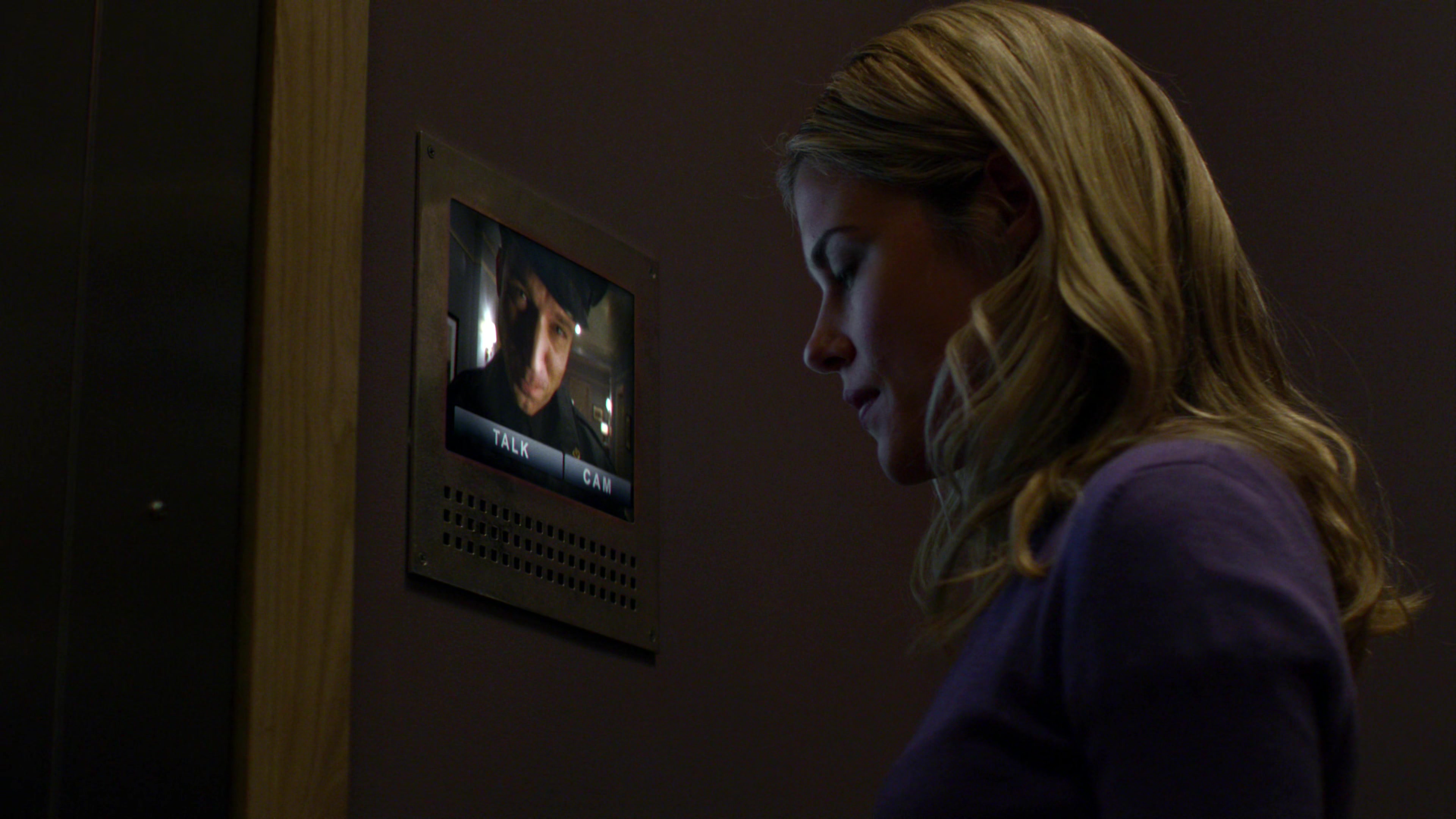 Screenshot of Marvel's Jessica Jones Season 1 Episode 3 (S01E03)