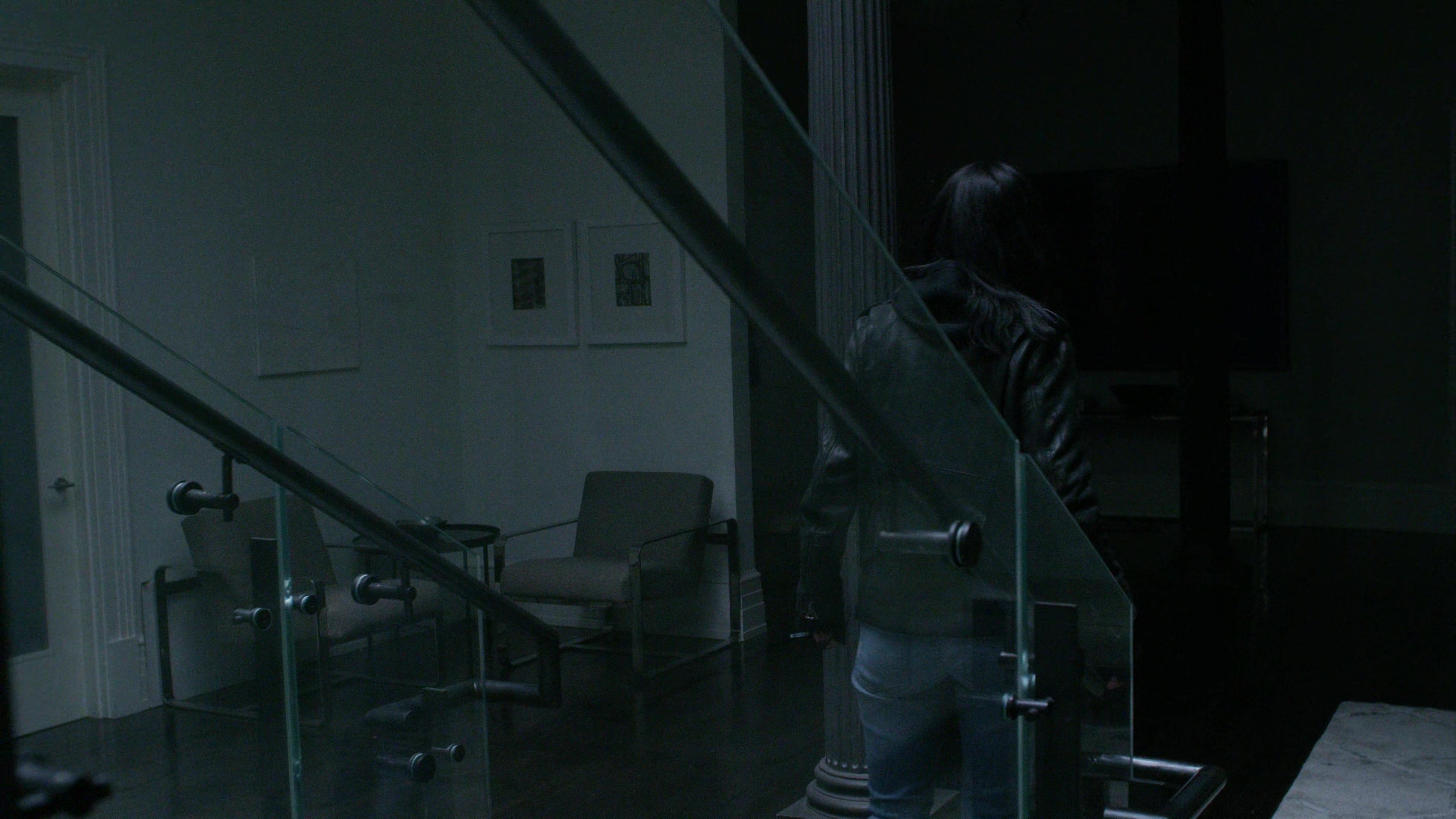 Screenshot of Marvel's Jessica Jones Season 1 Episode 3 (S01E03)