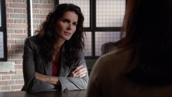 Rizzoli & Isles Season 5 Episode 18