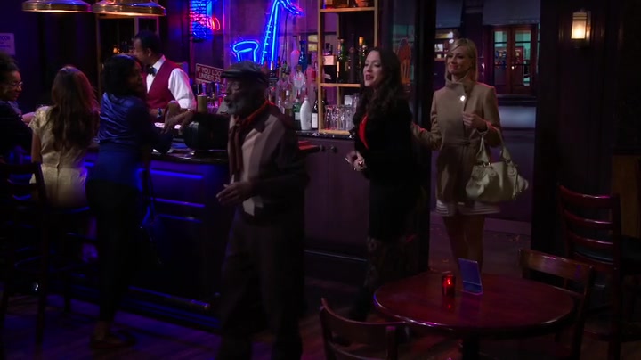 Screenshot of 2 Broke Girls Season 5 Episode 9 (S05E09)