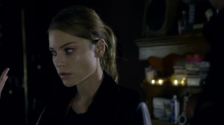 Screenshot of Lucifer Season 1 Episode 5 (S01E05)
