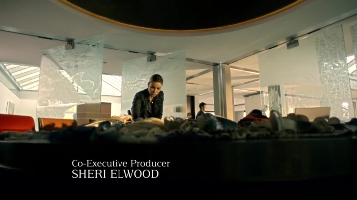 Screenshot of Lucifer Season 1 Episode 3 (S01E03)