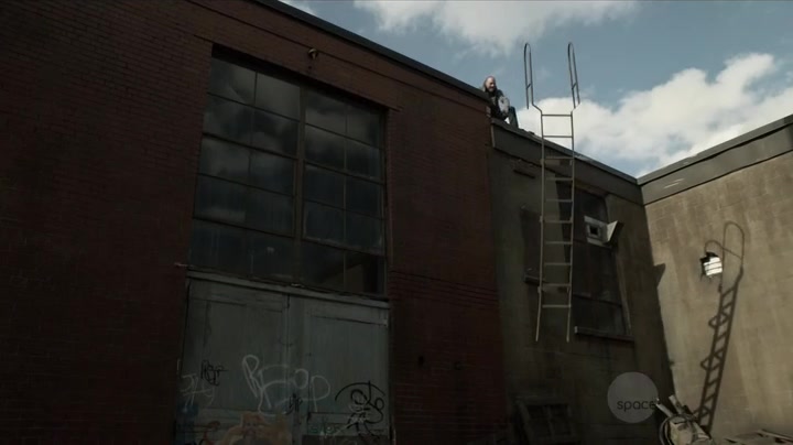 Screenshot of Bitten Season 3 Episode 10 (S03E10)
