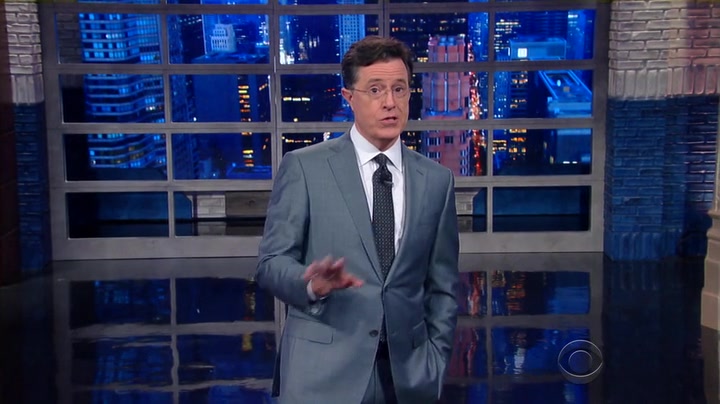 Screenshot of The Late Show with Stephen Colbert Season 1 Episode 43 (S01E43)