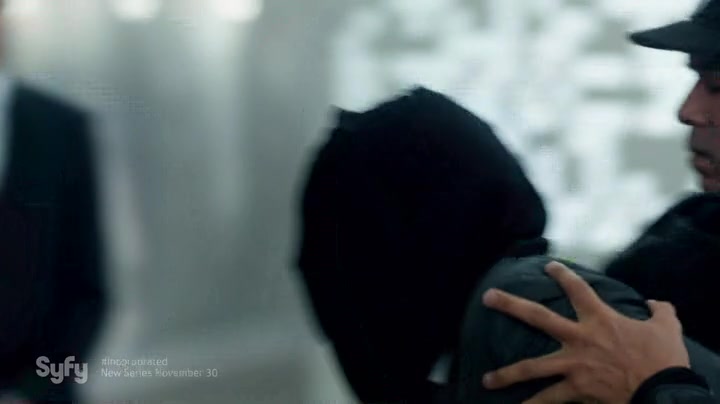 Screenshot of Incorporated Season 1 Episode 1 (S01E01)