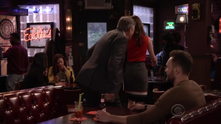 Screenshot of The Great Indoors Season 1 Episode 21 (S01E21)