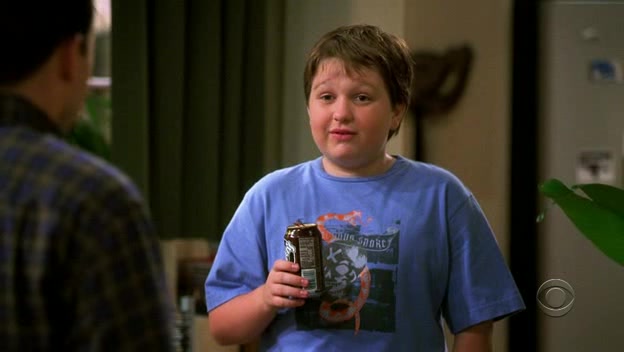 Screencaps of Two and a Half Men Season 4 Episode 7