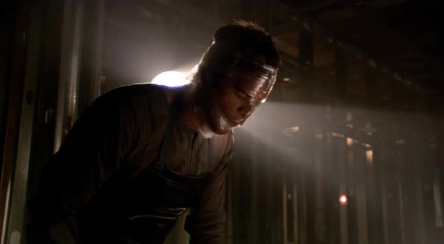 Screenshot of Dexter Season 1 Episode 1 (S01E01)