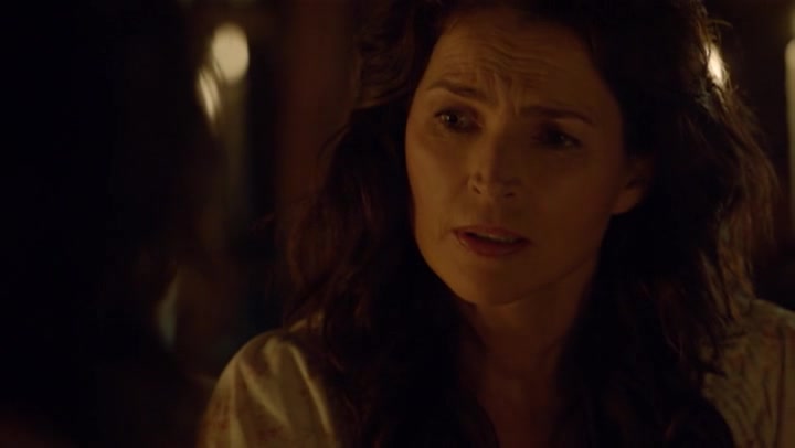 Screenshot of Witches of East End Season 1 Episode 7 (S01E07)