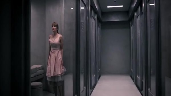 Screencaps of Black Mirror Season 3 Episode 1
