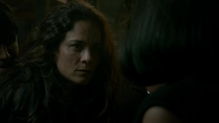 Screenshot of Queen of the South Season 1 Episode 2 (S01E02)