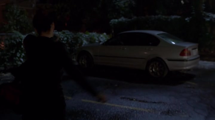Screenshot of Taken Season 1 Episode 8 (S01E08)