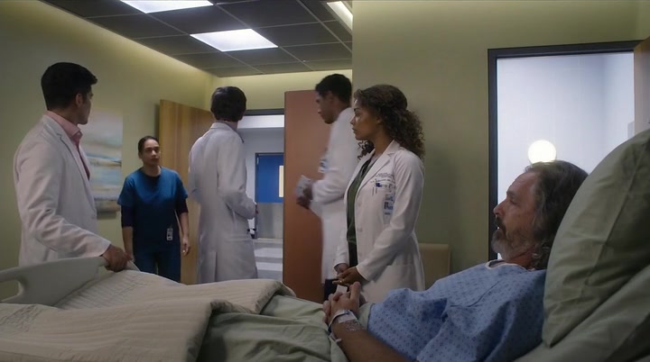 Screenshot of The Good Doctor Season 1 Episode 2 (S01E02)