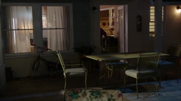 Screenshot of Young Sheldon Season 1 Episode 3 (S01E03)
