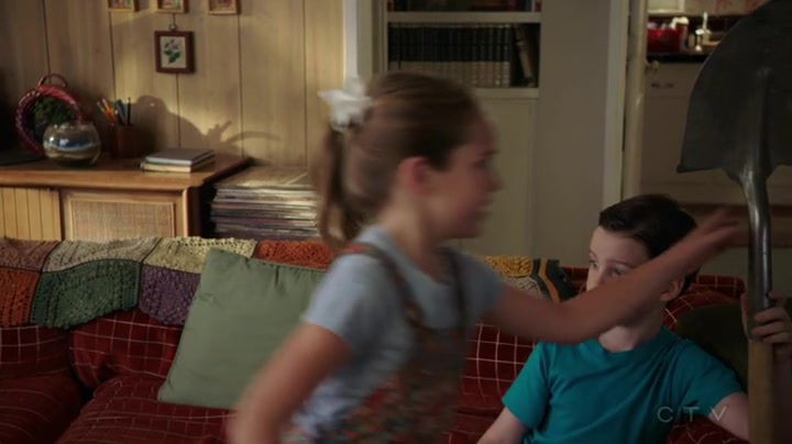 Screenshot of Young Sheldon Season 1 Episode 9 (S01E09)