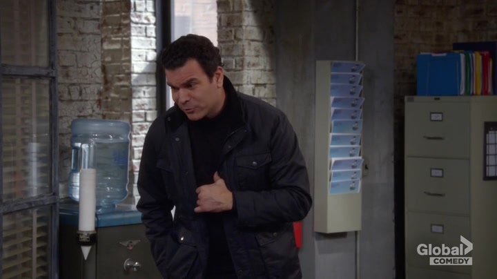 Screenshot of Kevin Can Wait Season 2 Episode 13 (S02E13)