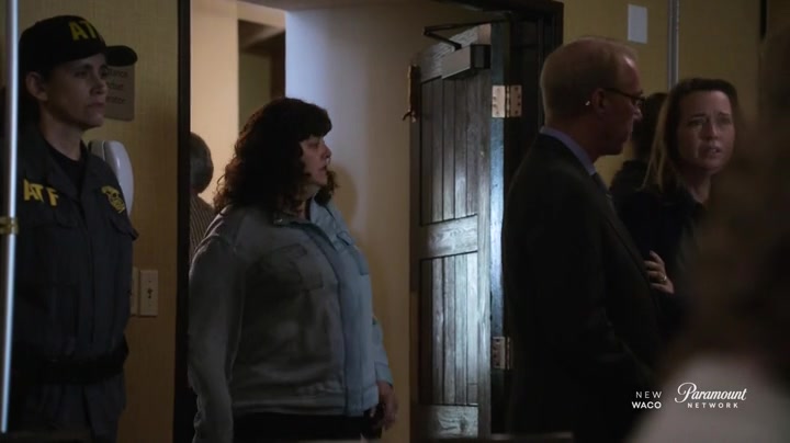 Screenshot of Waco Season 1 Episode 3 (S01E03)