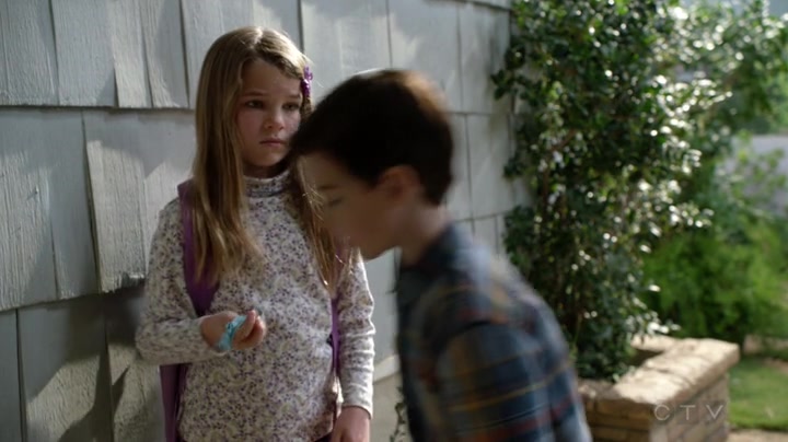 Screenshot of Young Sheldon Season 1 Episode 14 (S01E14)