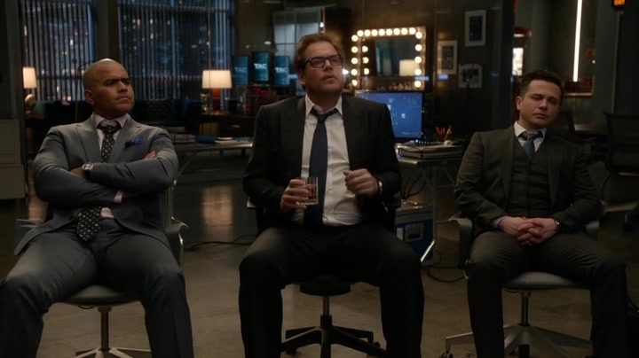 Bull Saison 2 Episode 22 Screencaps of Bull Season 2 Episode 22