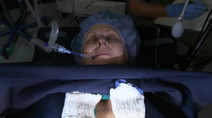 Screenshot of The Good Doctor Season 2 Episode 1 (S02E01)
