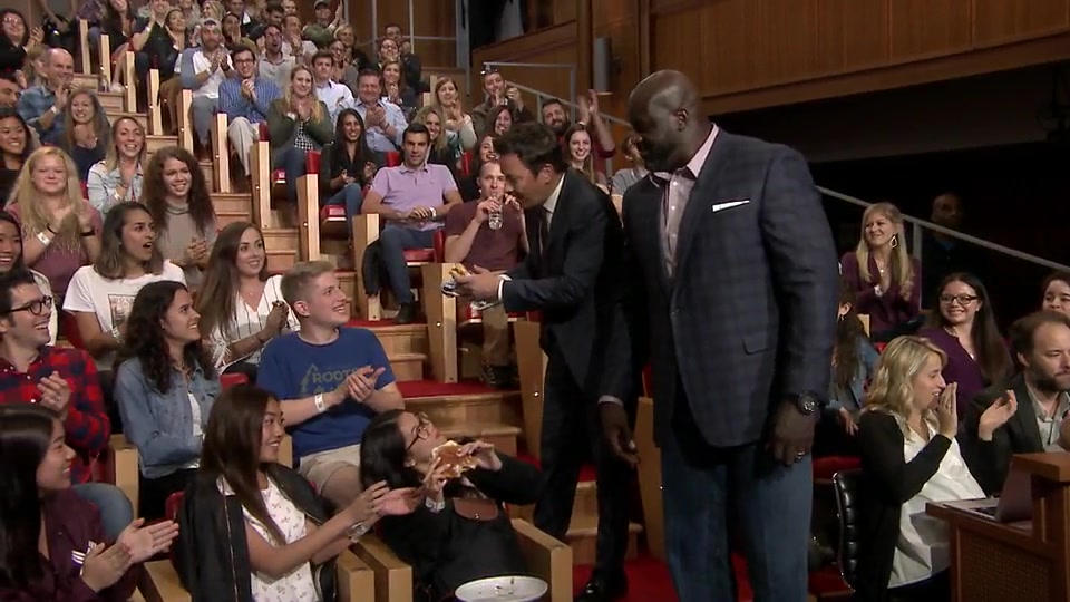 Screenshot of The Tonight Show Starring Jimmy Fallon Season 6 Episode 11 (S06E11)