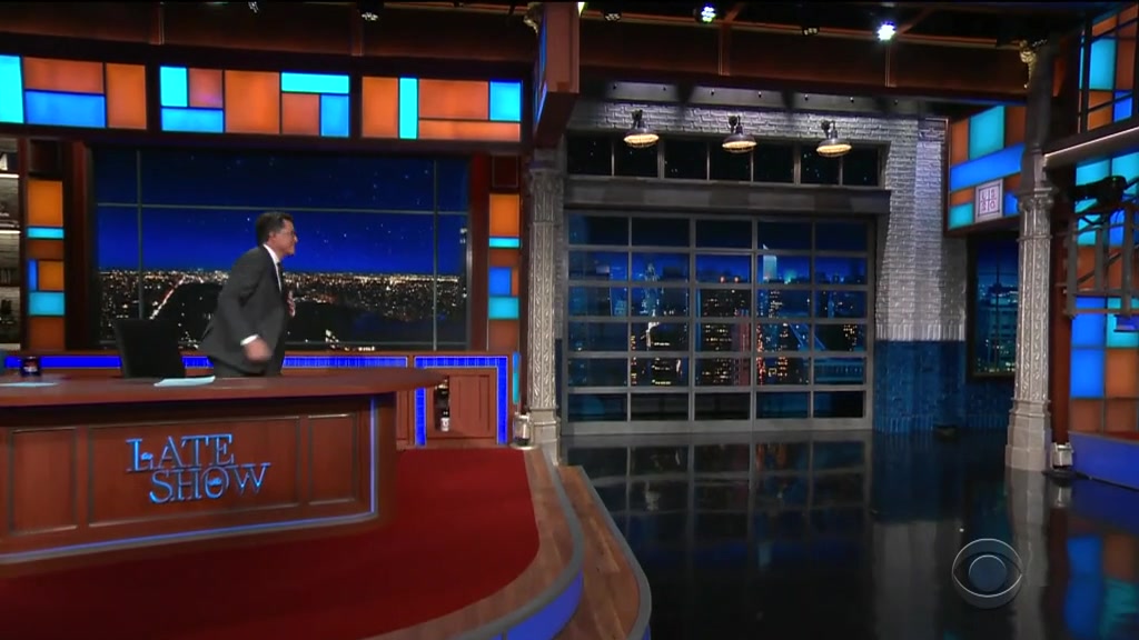 Screenshot of The Late Show with Stephen Colbert Season 4 Episode 28 (S04E28)