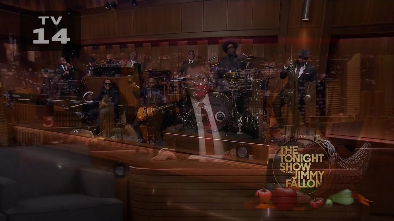 Screenshot of The Tonight Show Starring Jimmy Fallon Season 6 Episode 38 (S06E38)
