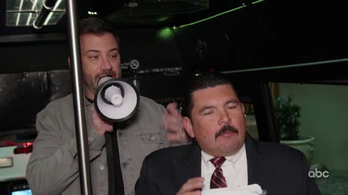 Screenshot of Jimmy Kimmel Live! Season 17 Episode 46 (S17E46)