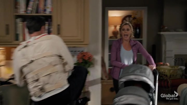 Screenshot of Modern Family Season 11 Episode 3 (S11E03)